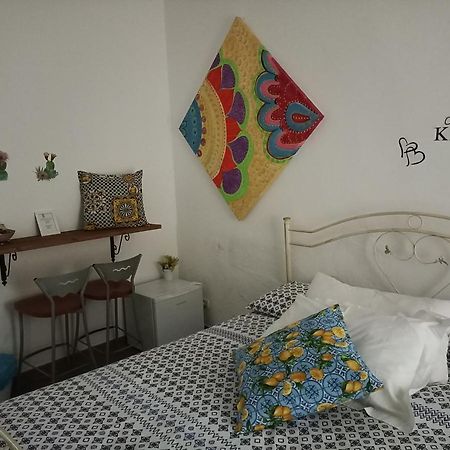 Al Molo Sant'Eligio Hotell Taranto Exteriör bild