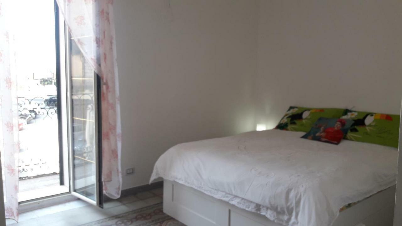 Al Molo Sant'Eligio Hotell Taranto Exteriör bild