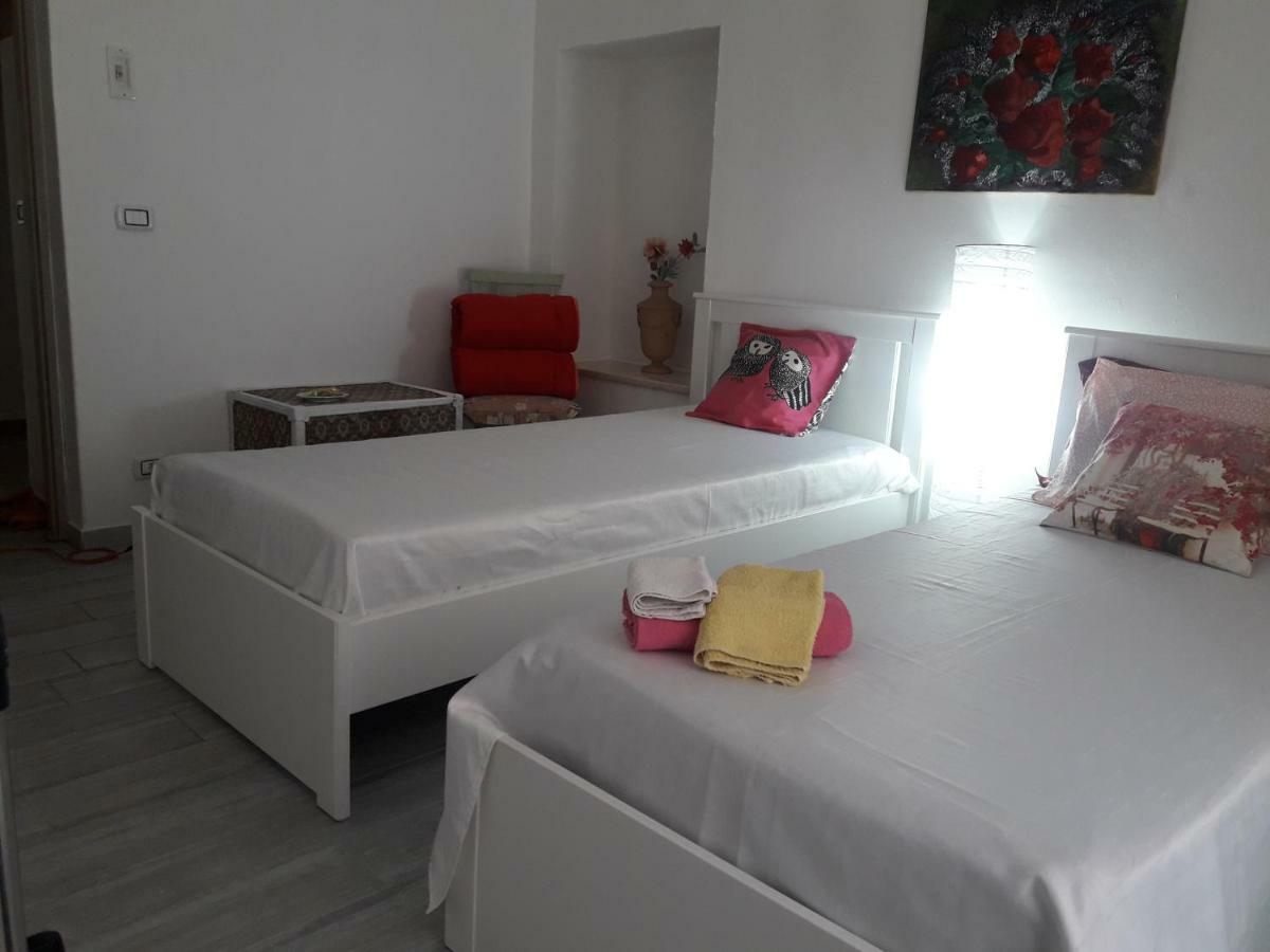 Al Molo Sant'Eligio Hotell Taranto Exteriör bild