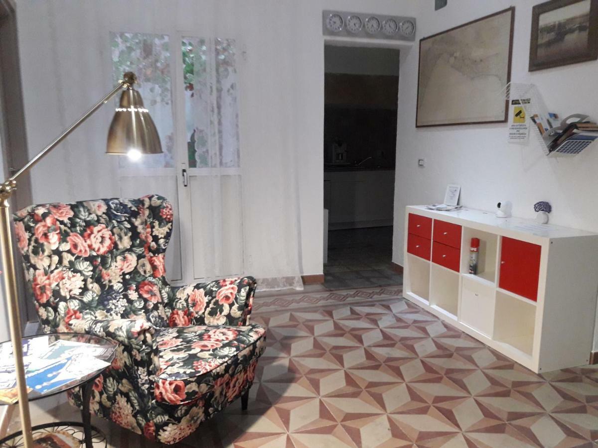 Al Molo Sant'Eligio Hotell Taranto Exteriör bild