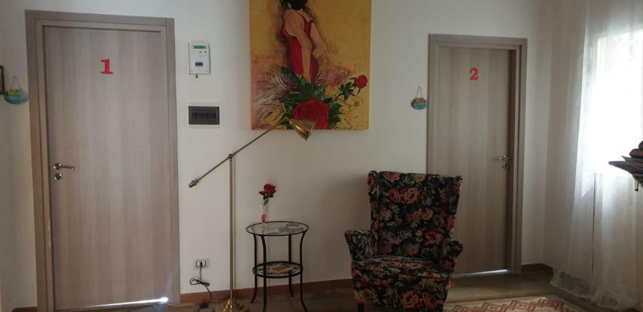 Al Molo Sant'Eligio Hotell Taranto Exteriör bild
